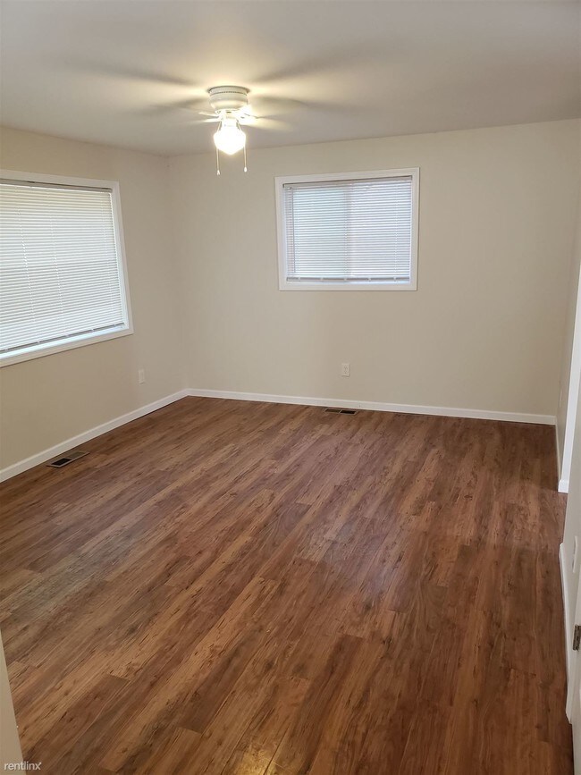 Building Photo - 4 br, 2 bath House - 610 Woodlawn Ave