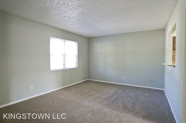 Building Photo - 1 br, 1 bath Apartment - 1901 Kingstown Drive