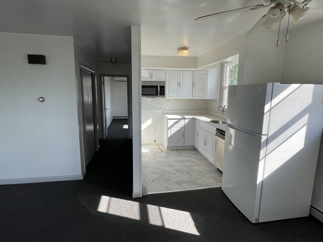 Building Photo - 550 Maryland Ave