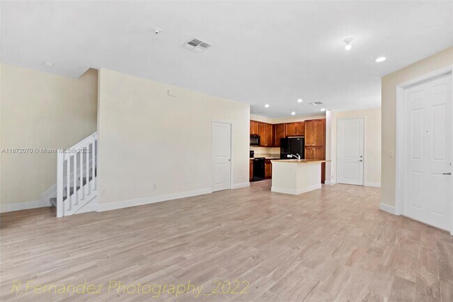 Building Photo - 4665 Windmill Ln