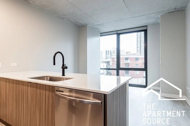 Foto del edificio - 4611 N Broadway