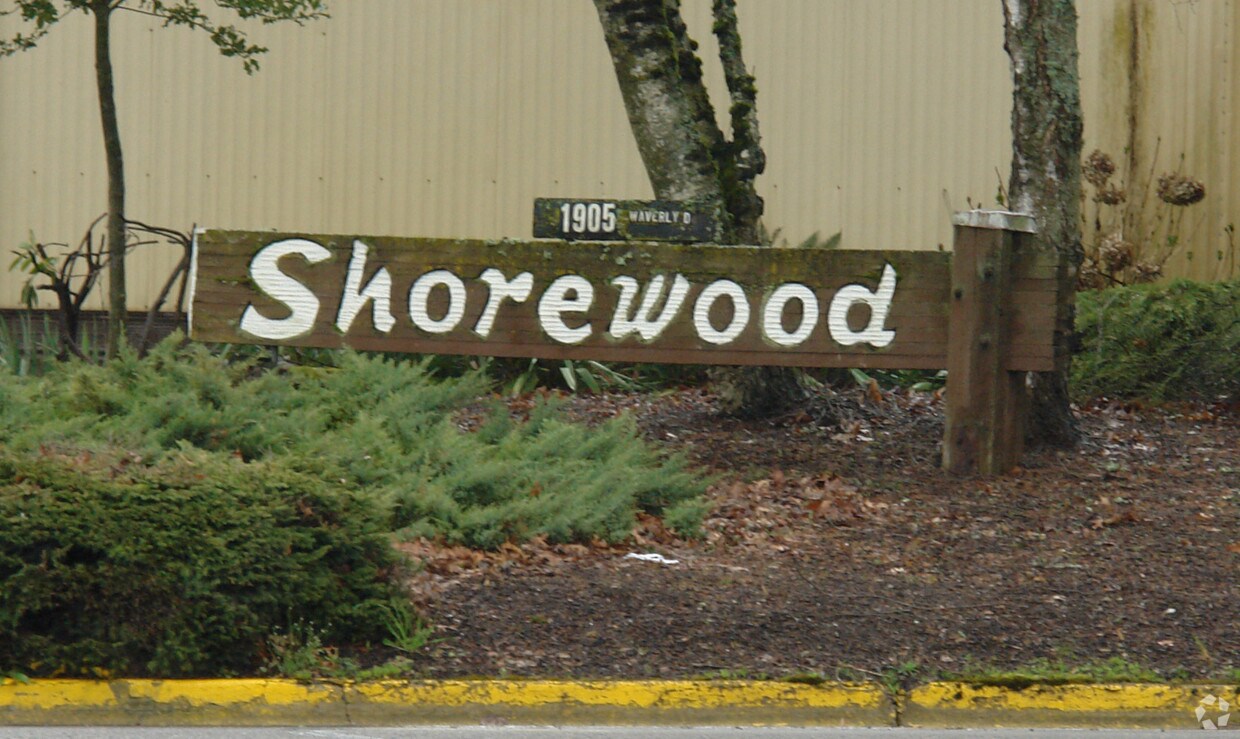Building Photo - Shorewood Mobile Home Park