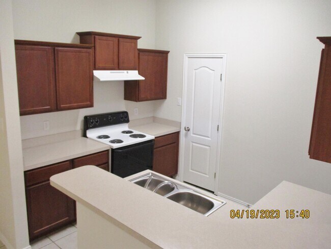 Foto del edificio - 5535 Homestead Rd
