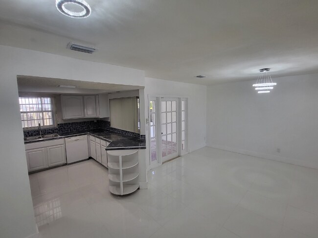 Foto del edificio - 8139 SW 209th St