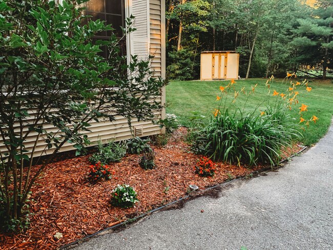 Foto del edificio - 9237 Shorter Lake Rd