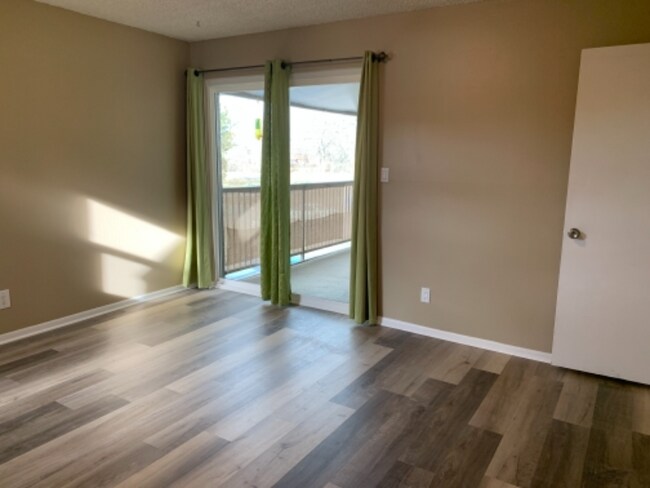 Building Photo - 5300 E Cherry Creek S Dr
