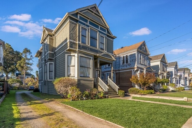 Photo - 1830 San Antonio Ave Apartment