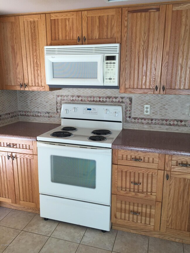 Building Photo - 14814 N 24th Dr