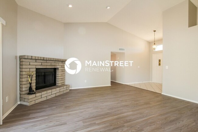 Foto del edificio - 6504 W Mountain View Rd