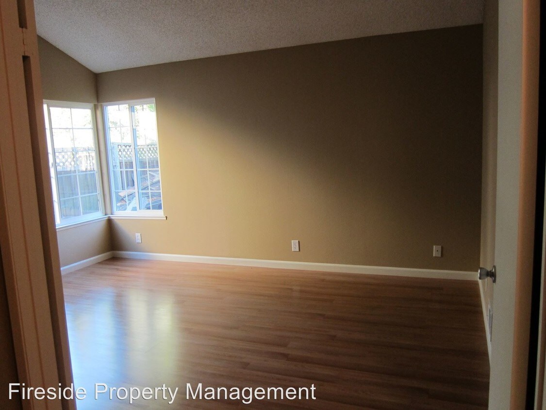 Building Photo - 5506 Century Park Way