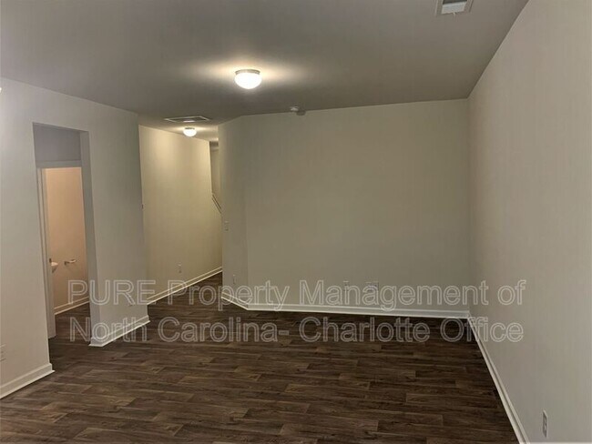 Foto del edificio - 6116 Guildhall Ln