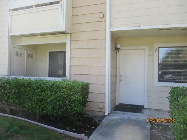 Foto del edificio - Available Now!