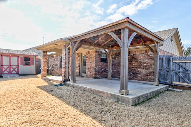 Building Photo - 109 N Boardwalk