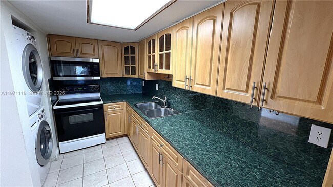 Foto del edificio - 10000 NW 80th Ct