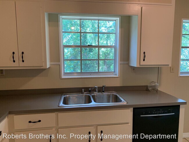 Foto del edificio - 3 br, 3 bath House - 2125 Knollwood Drive