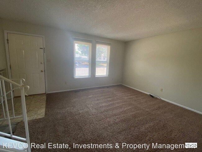 Building Photo - 3 br, 1.5 bath House - 2424 Wapiti Rd