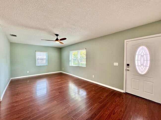 Foto del edificio - 809 W Hiawatha St