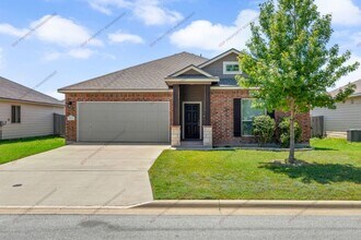 Building Photo - 7601 Park Meadow Dr