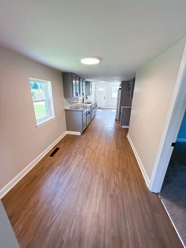 Foto del edificio - 962 Whitethorne Ave