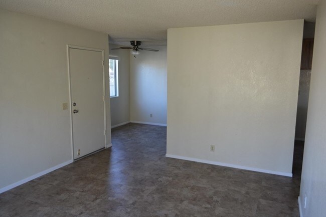 Foto del edificio - 800 S Anza St