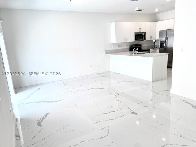 Foto del edificio - 15925 SW 2nd Dr