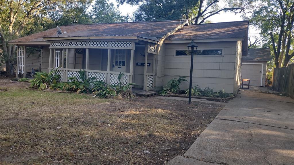 Primary Photo - 309 Denham Ave