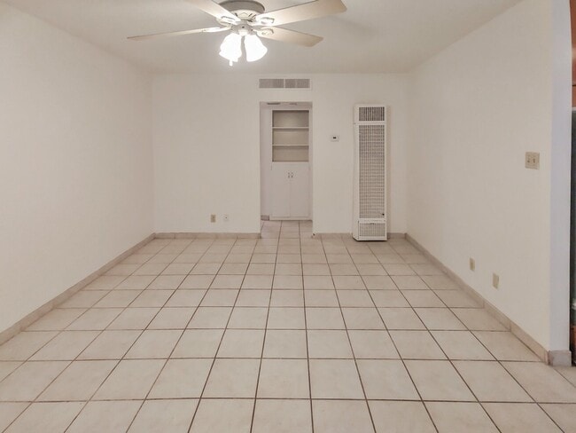Building Photo - 213 Panamint Ave