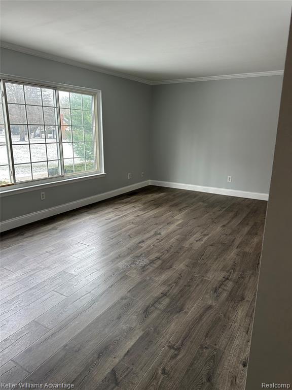 Foto del edificio - 653 E Fox Hills Dr