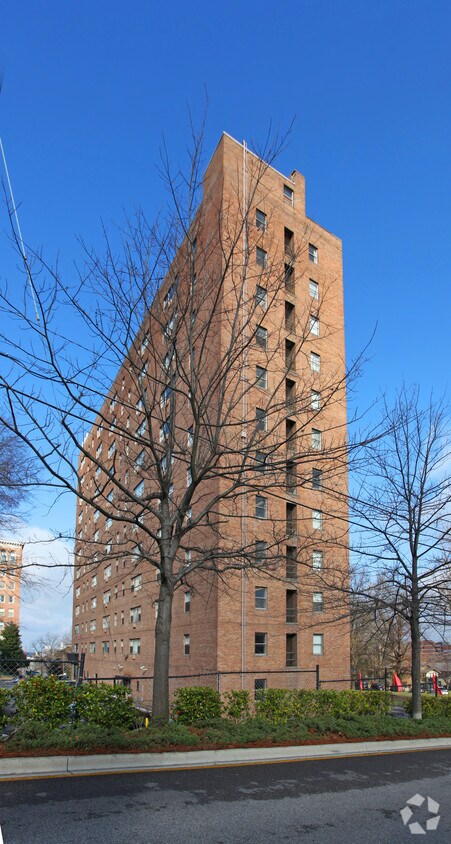Foto del edificio - Highland Towers