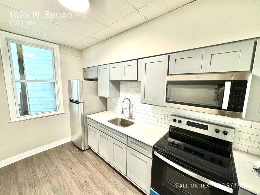 1025 W Broad St Unit 1, Bethlehem, PA 18018 Room for Rent in Bethlehem, PA