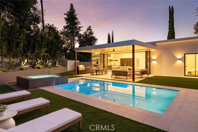 Foto del edificio - 22020 Alizondo Dr