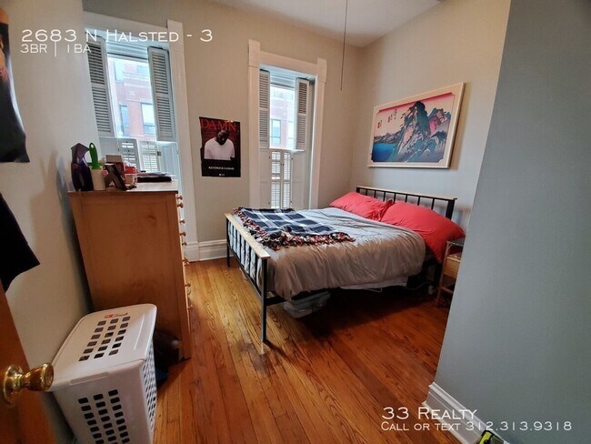 Foto del edificio - 2683 N Halsted St
