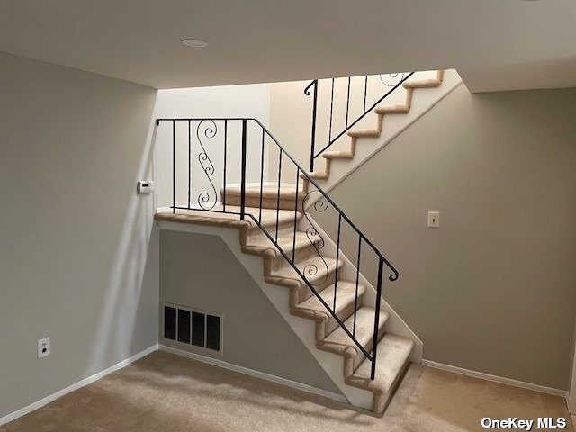 Building Photo - 559 Blue Ridge Dr