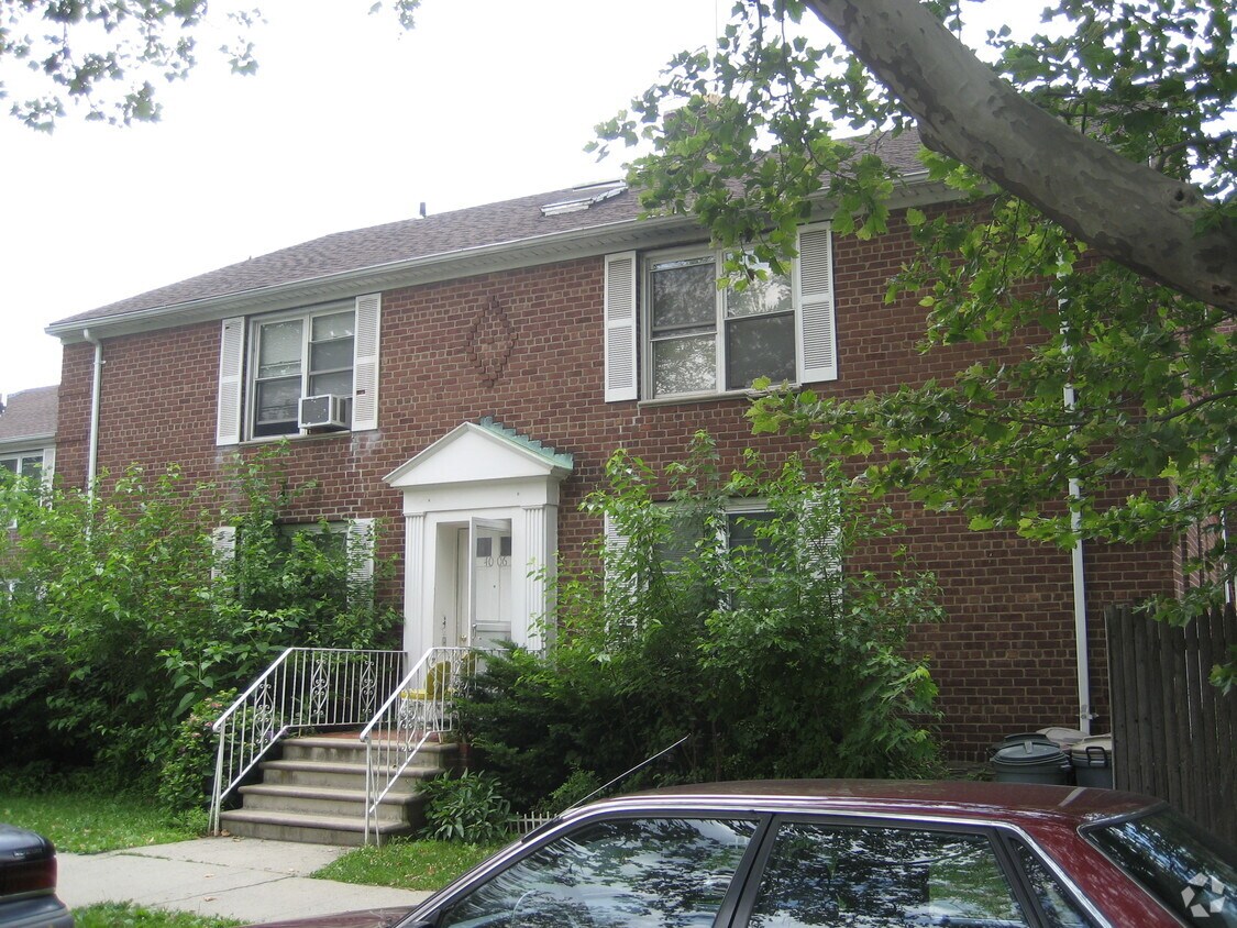 Building Photo - 40-06 191st St