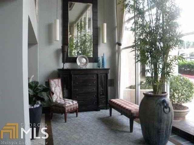 Building Photo - 2479 Peachtree Rd NE