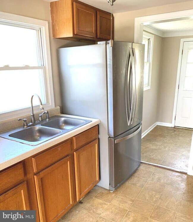 Foto del edificio - 90 Charles Way