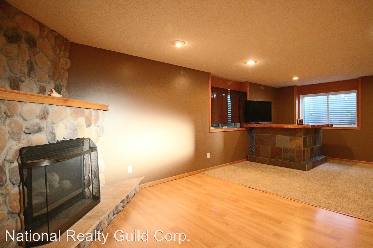 Primary Photo - 5 br, 4 bath House - 13311 Hynes Road