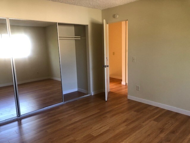 Building Photo - 1916 Church St