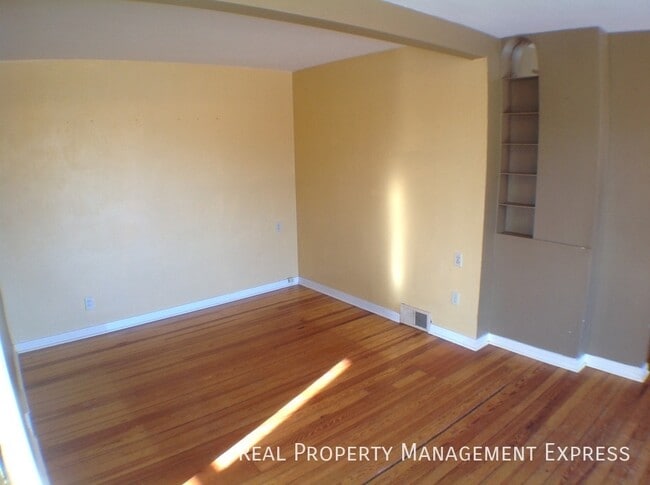 Foto del edificio - 47704 E 69th St