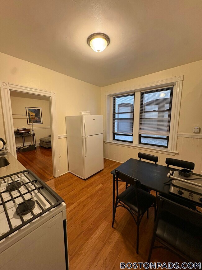 Foto del edificio - 885 Massachusetts Ave