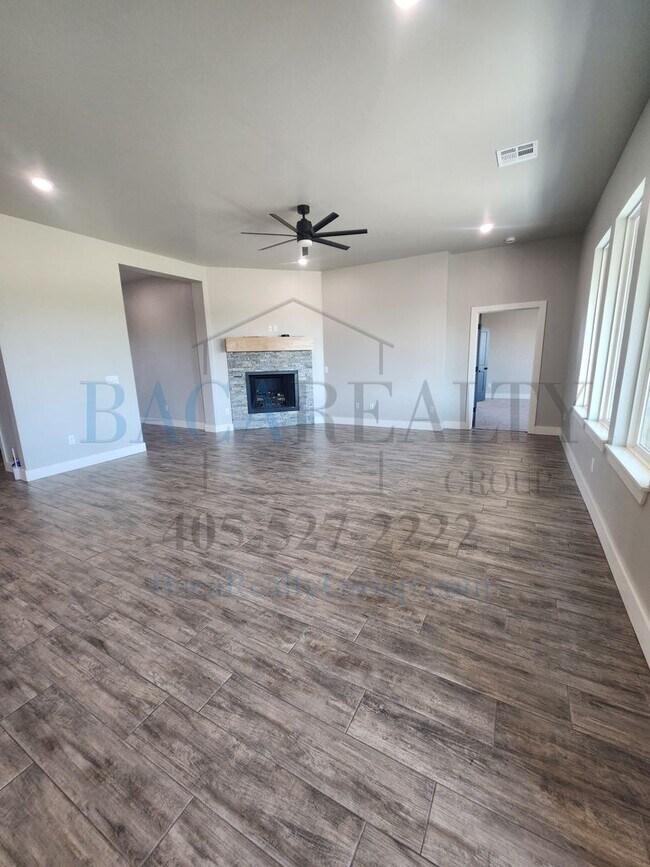 Building Photo - Gorgeous new construction 4br 2ba house!!