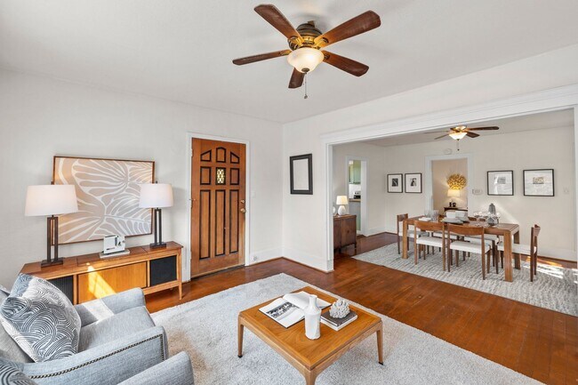 Building Photo - 1/2 Month Free - Storybook Farmhouse, Updated w/ Character in the Heart of NE Portland!