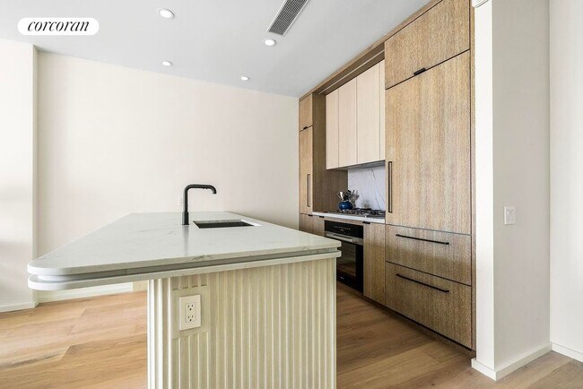 Foto del edificio - 249 E 62nd St