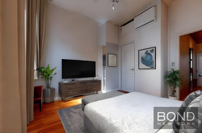 Foto del edificio - 322 Second Avenue