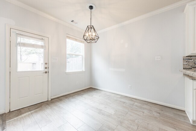 Foto del edificio - 24662 Folkstone Cir