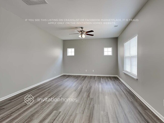 Building Photo - 1003 Thorncroft Rd