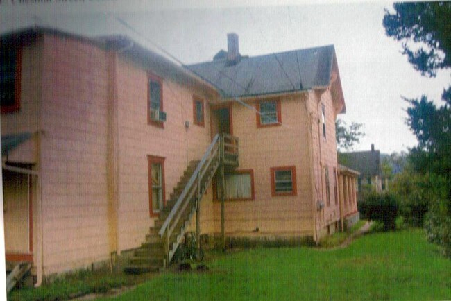 Rear of Building - 541 E Chestnut St