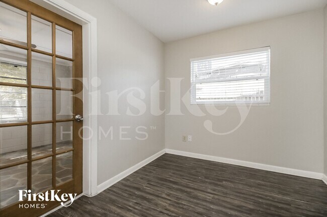 Building Photo - 1381 Viburnum Ln