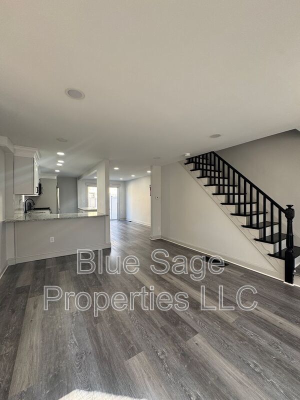 Building Photo - 1229 Wilson Dr