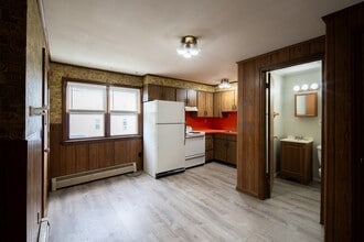 Building Photo - 7 105th St